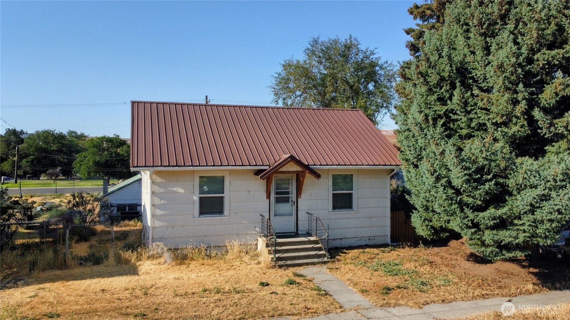 112 Lind Street