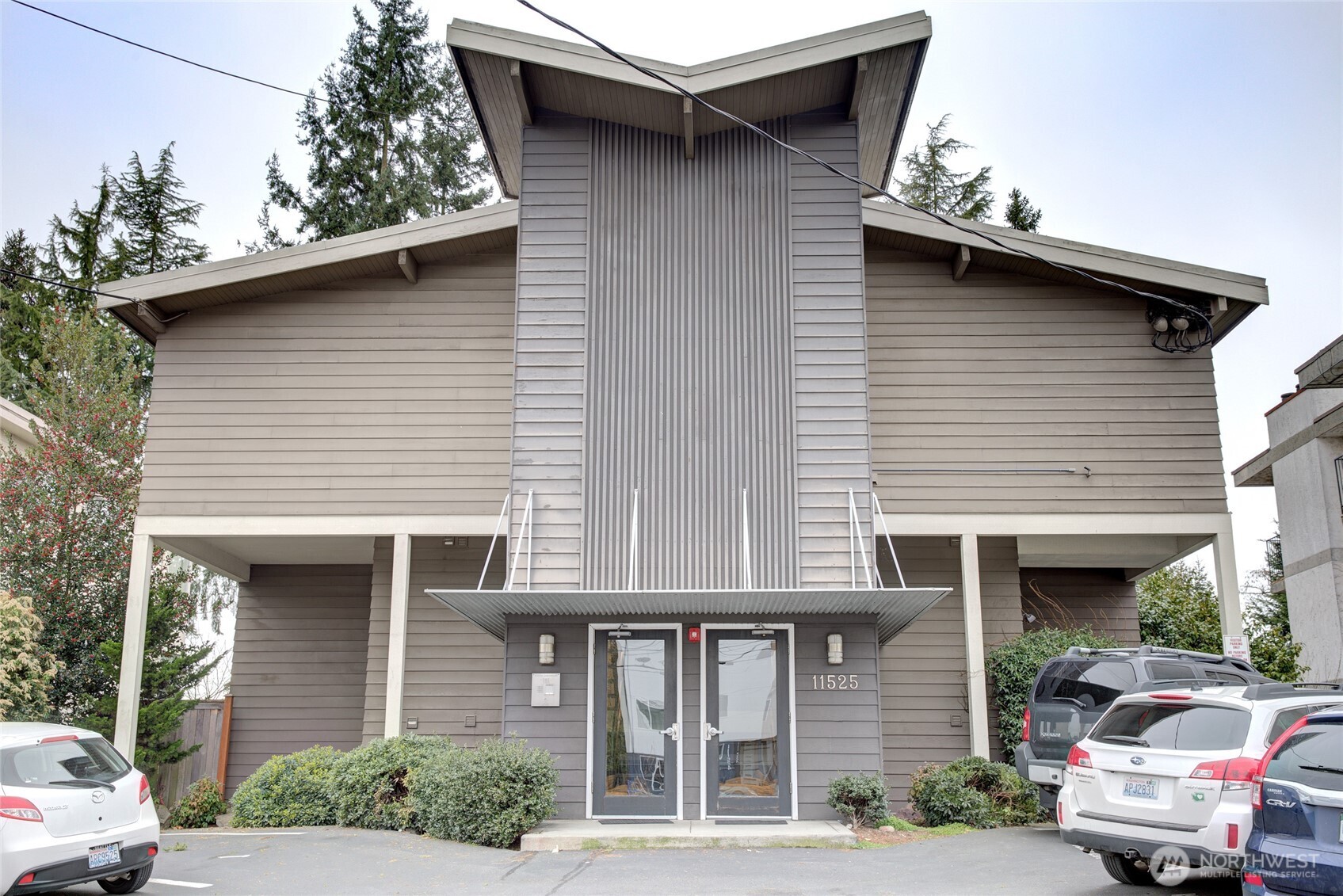 11525 Greenwood Avenue #401