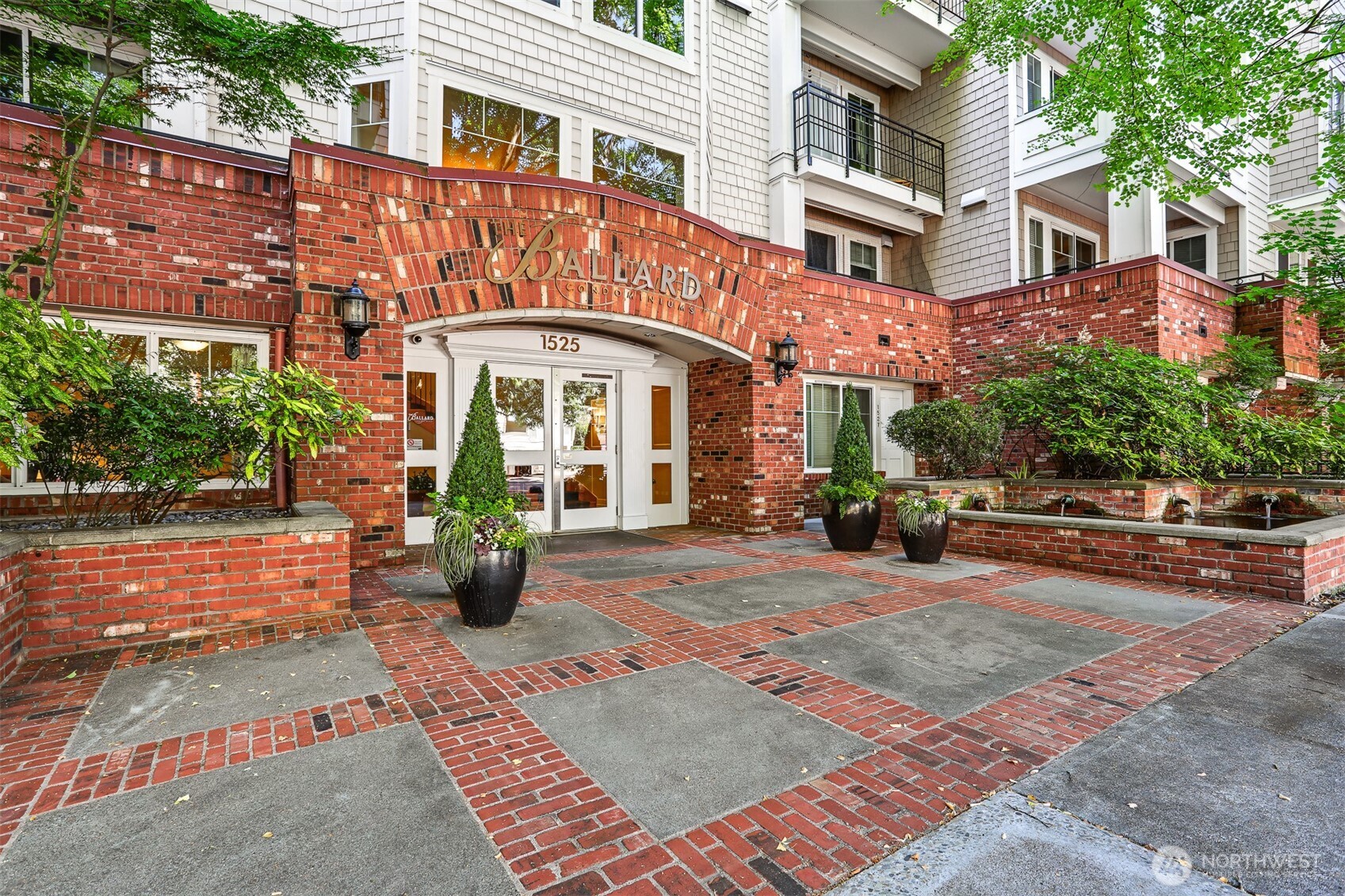 1525 57th Street #326