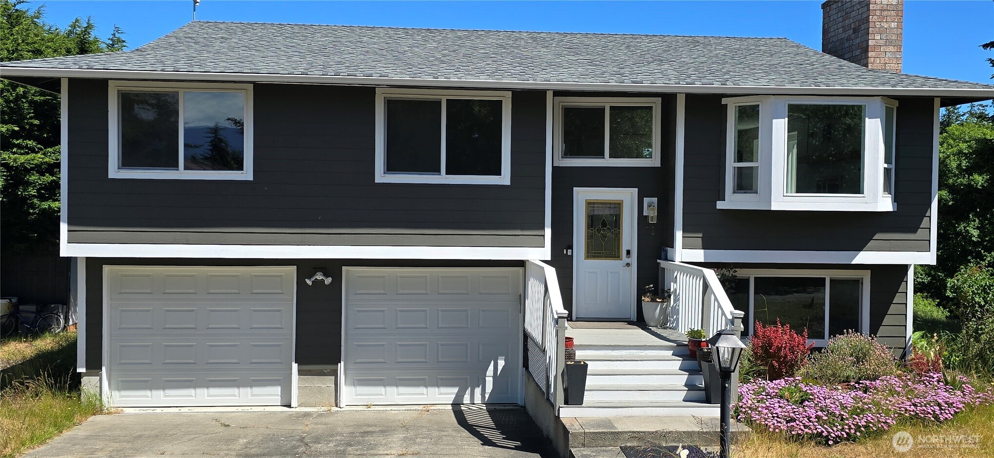 115 Roberts Place