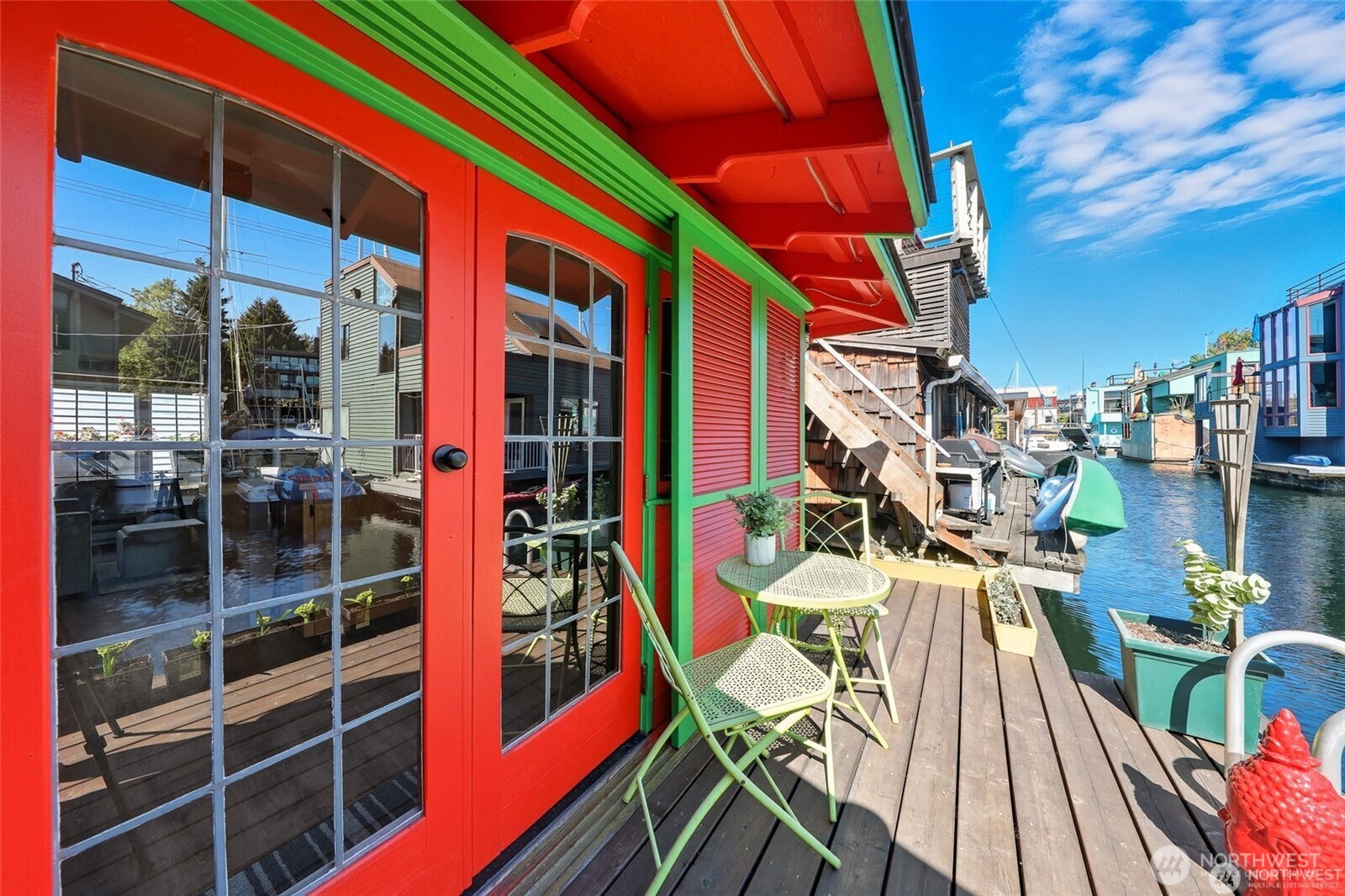 2727 Fairview Avenue #18