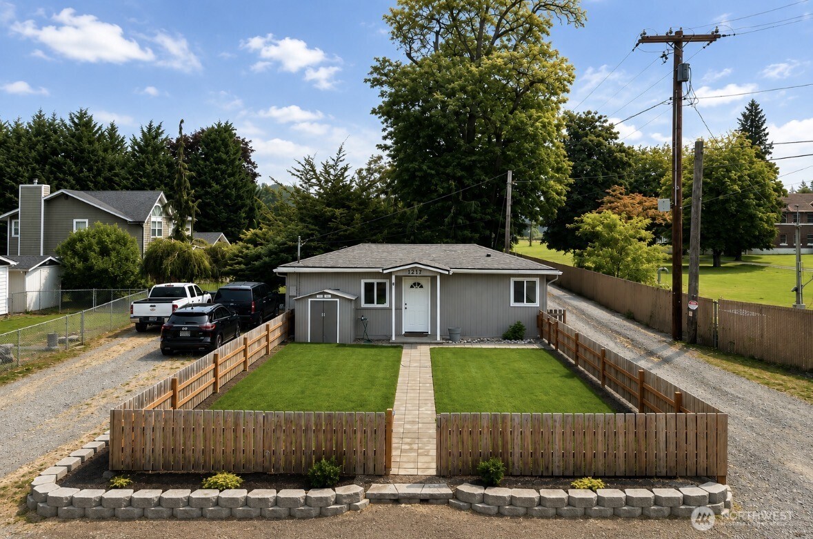 1217 Orting Kapowsin Highway