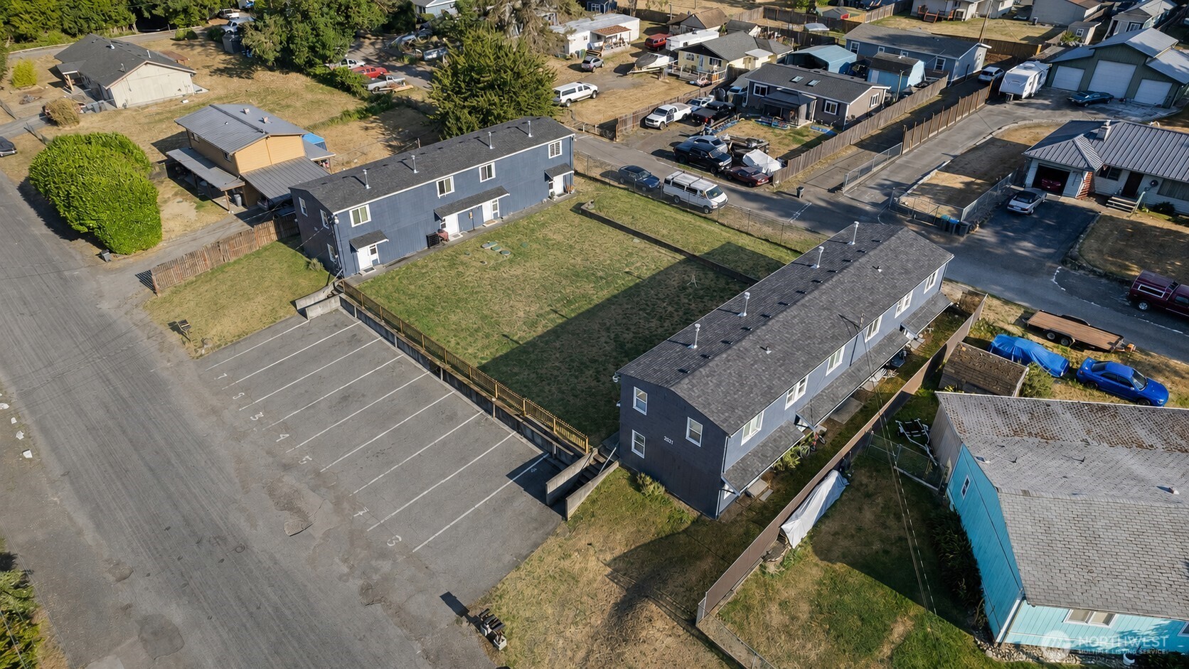 2821 2831 Center Street #1-8