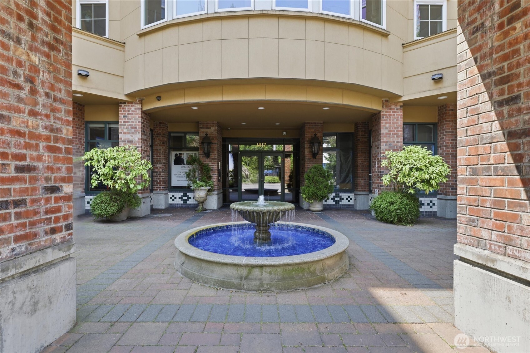1417 Queen Anne Avenue #303