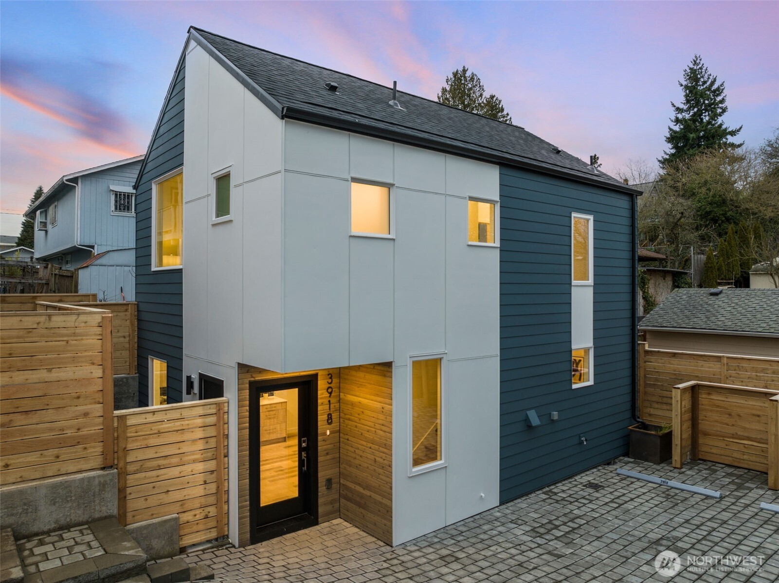 3918 Juneau Street