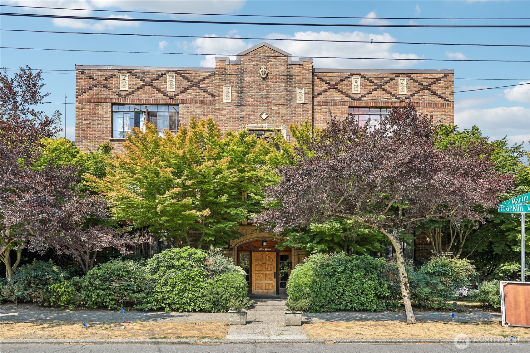 3121 Franklin Avenue #1