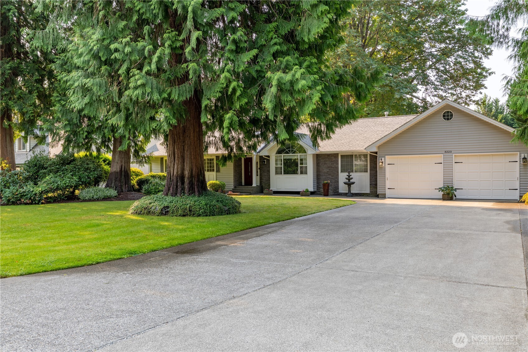 3223 Donnelly Drive