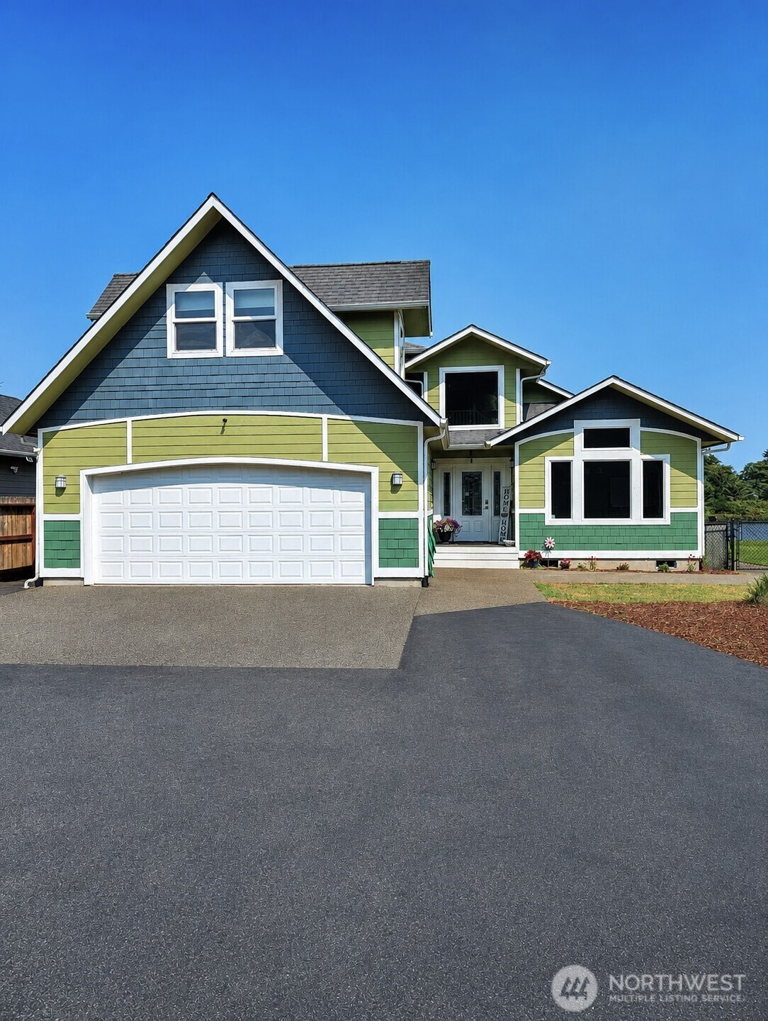570 Weatherwax Loop