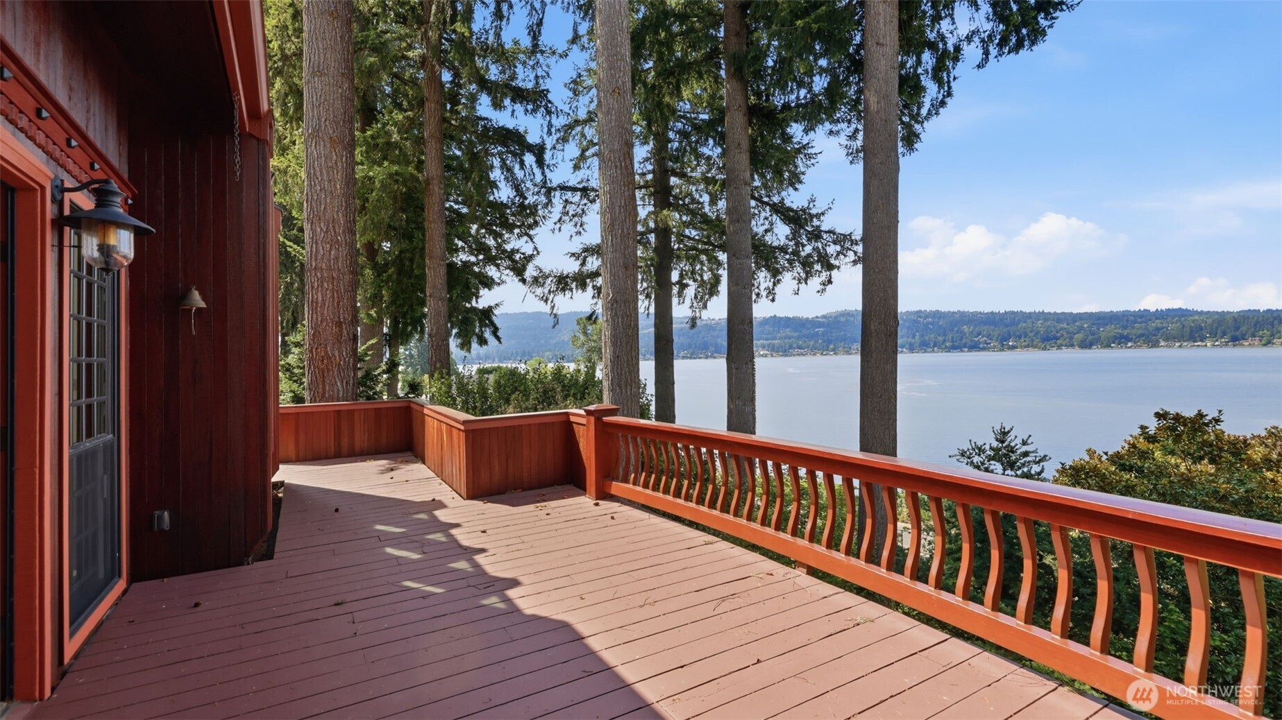 2305 Lake Sammamish Place