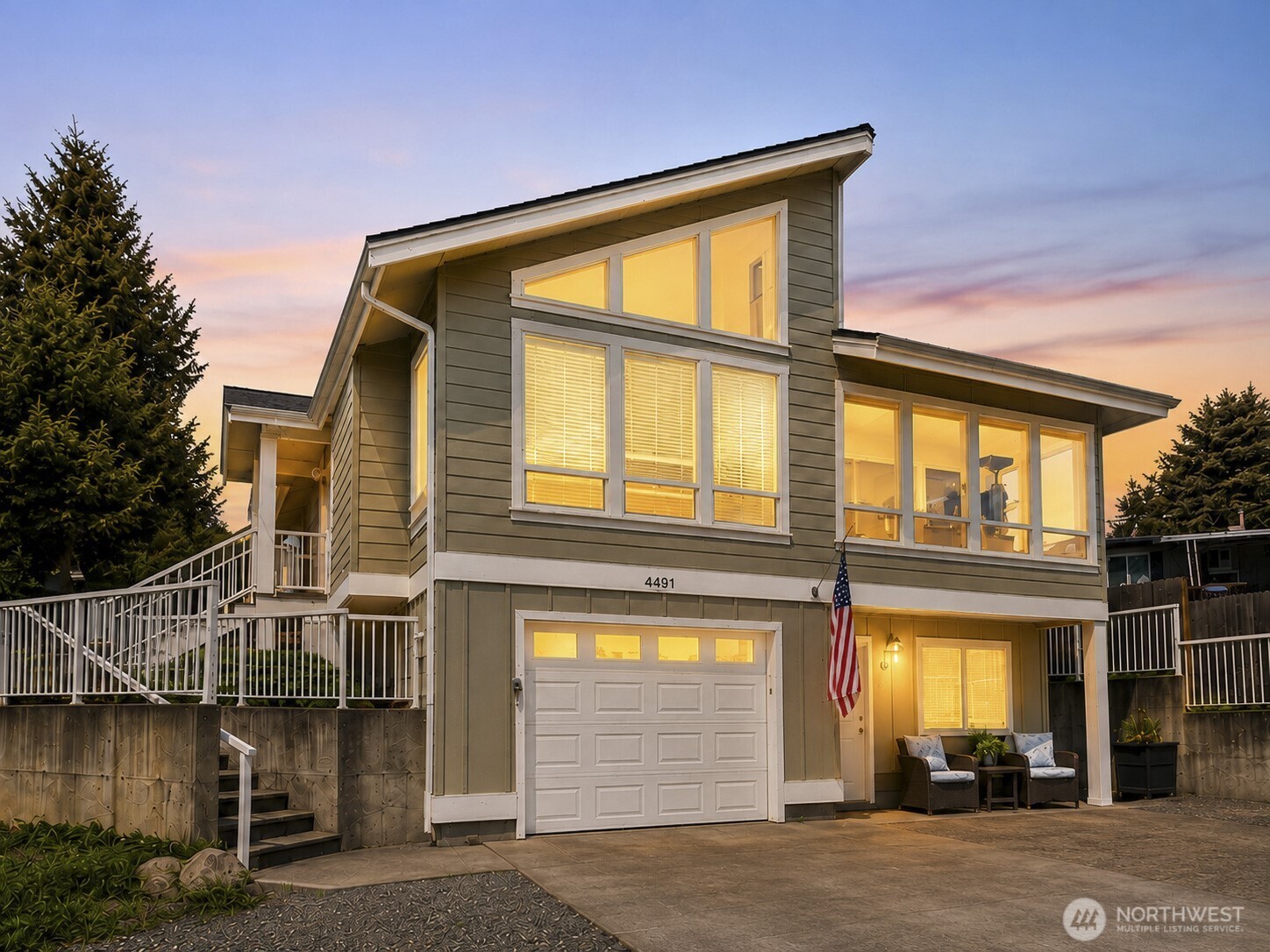 4491 Moresby Way