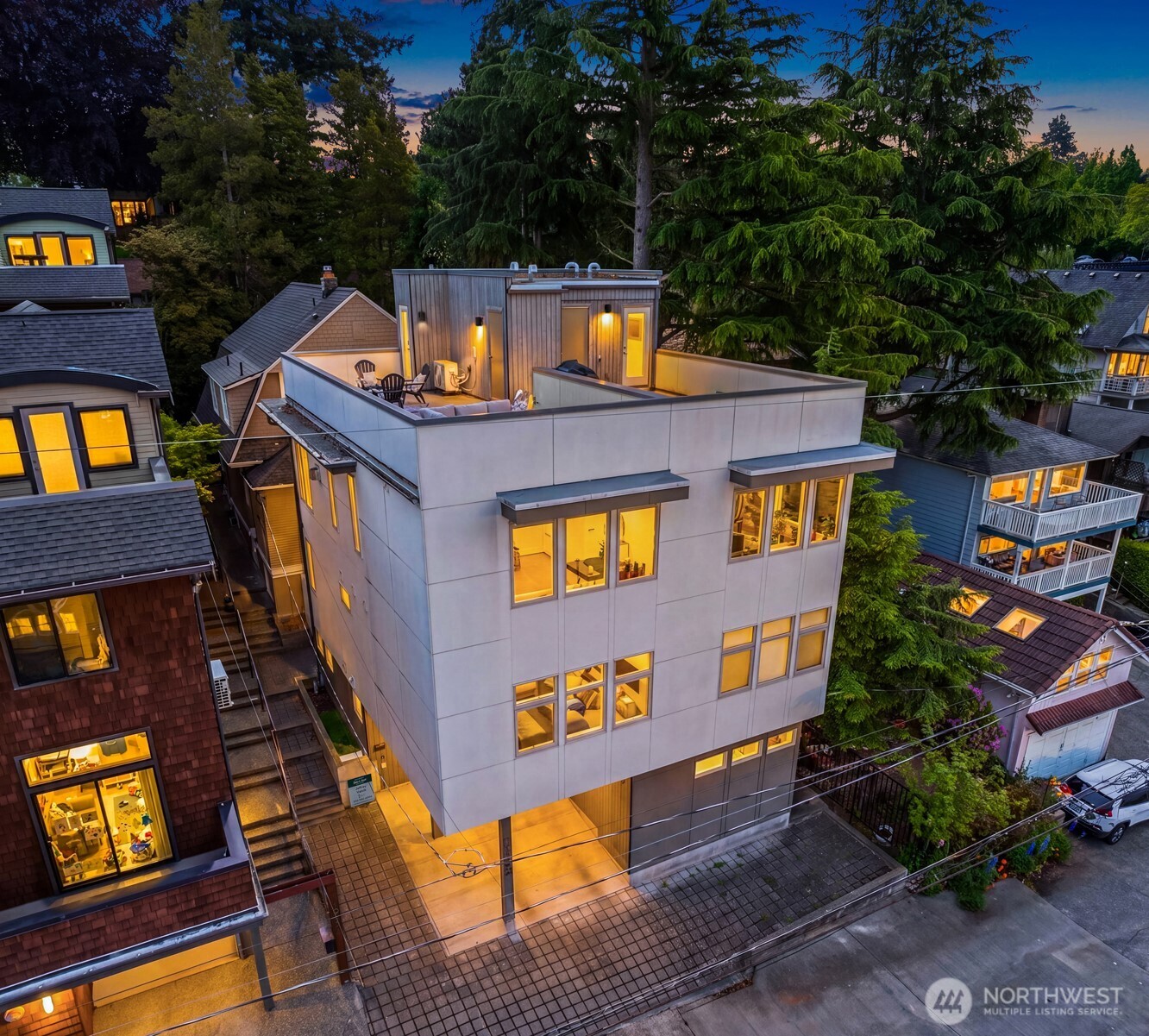 1935 B 7th Avenue