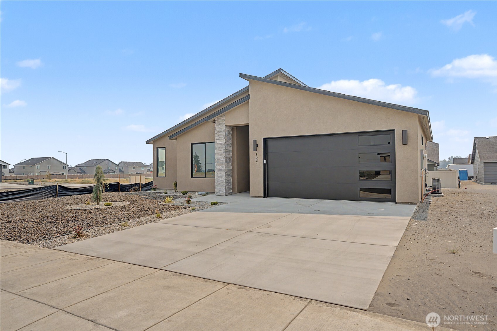 4307 Surf Scoter Street