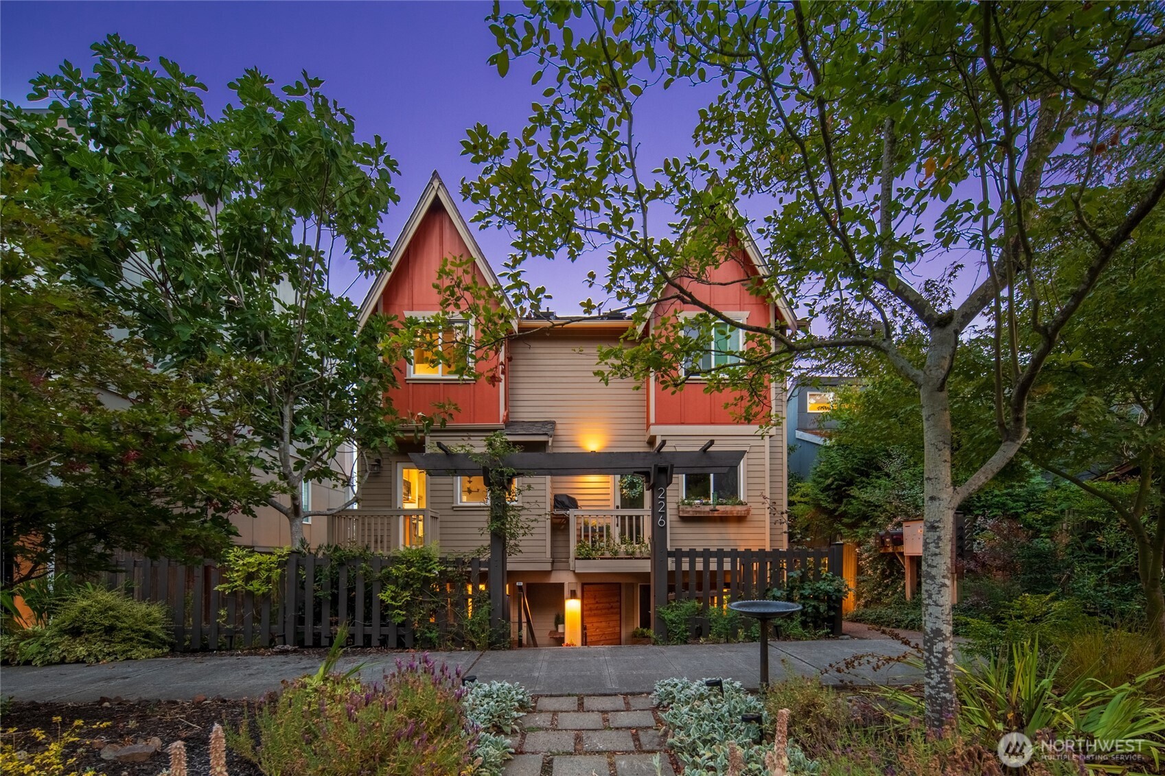 226 B 26th Avenue