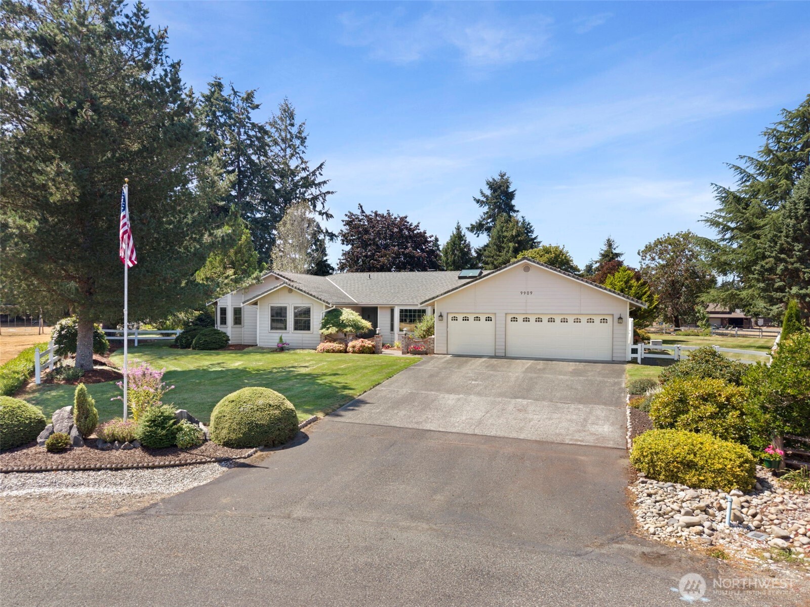 9909 37th Court