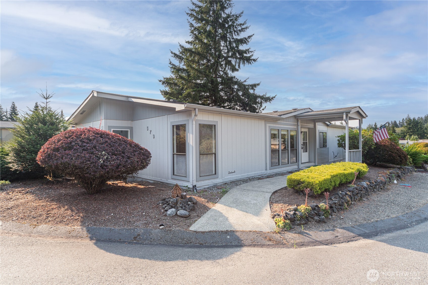 579 Silver Glen Lane