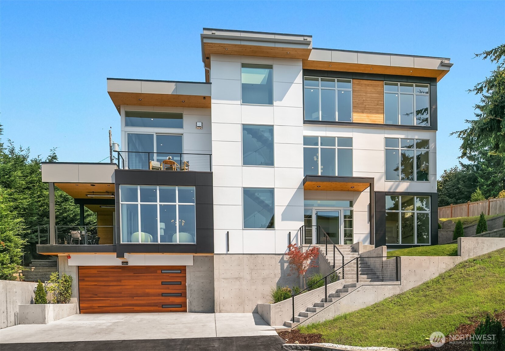 13011 Newport Way