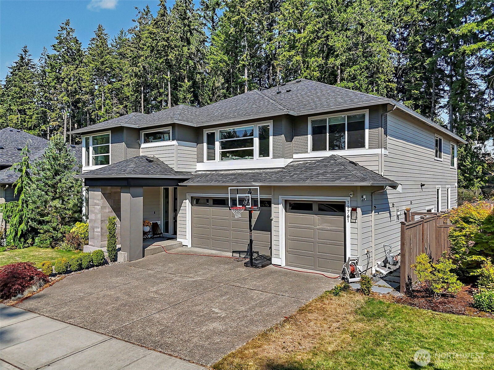 1176 11761 Arrowhead Drive