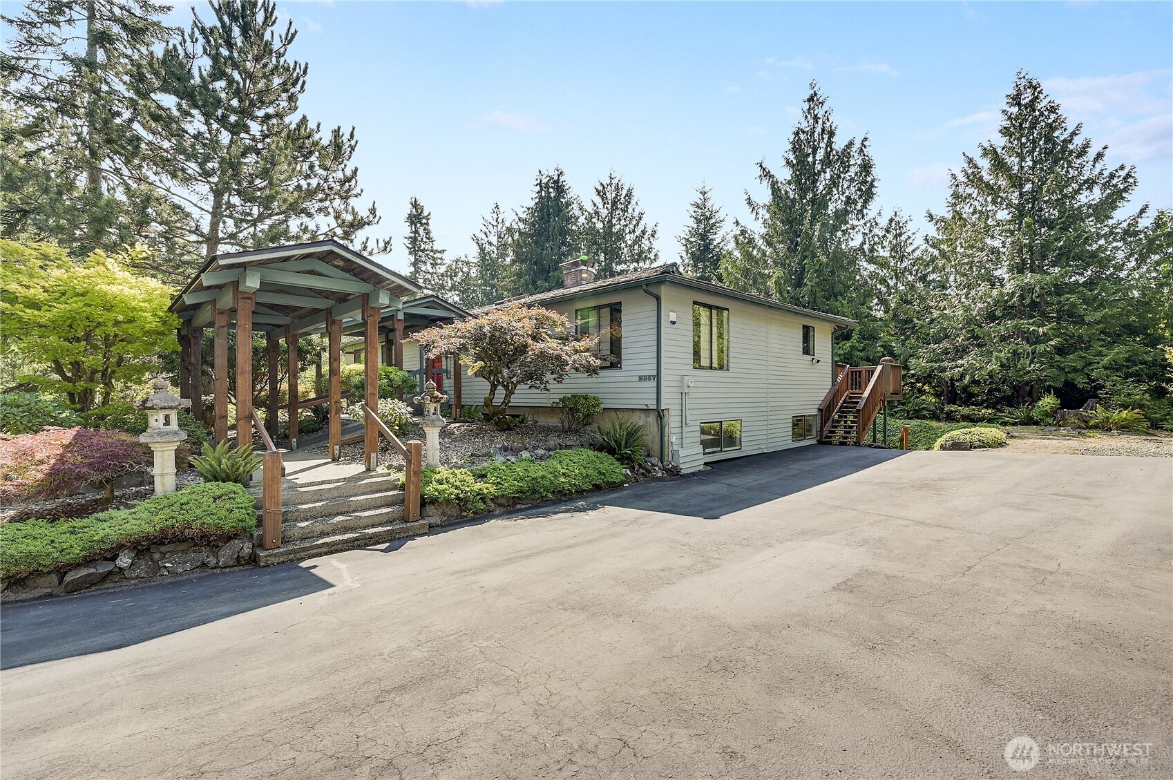 2357 Mountain View Drive