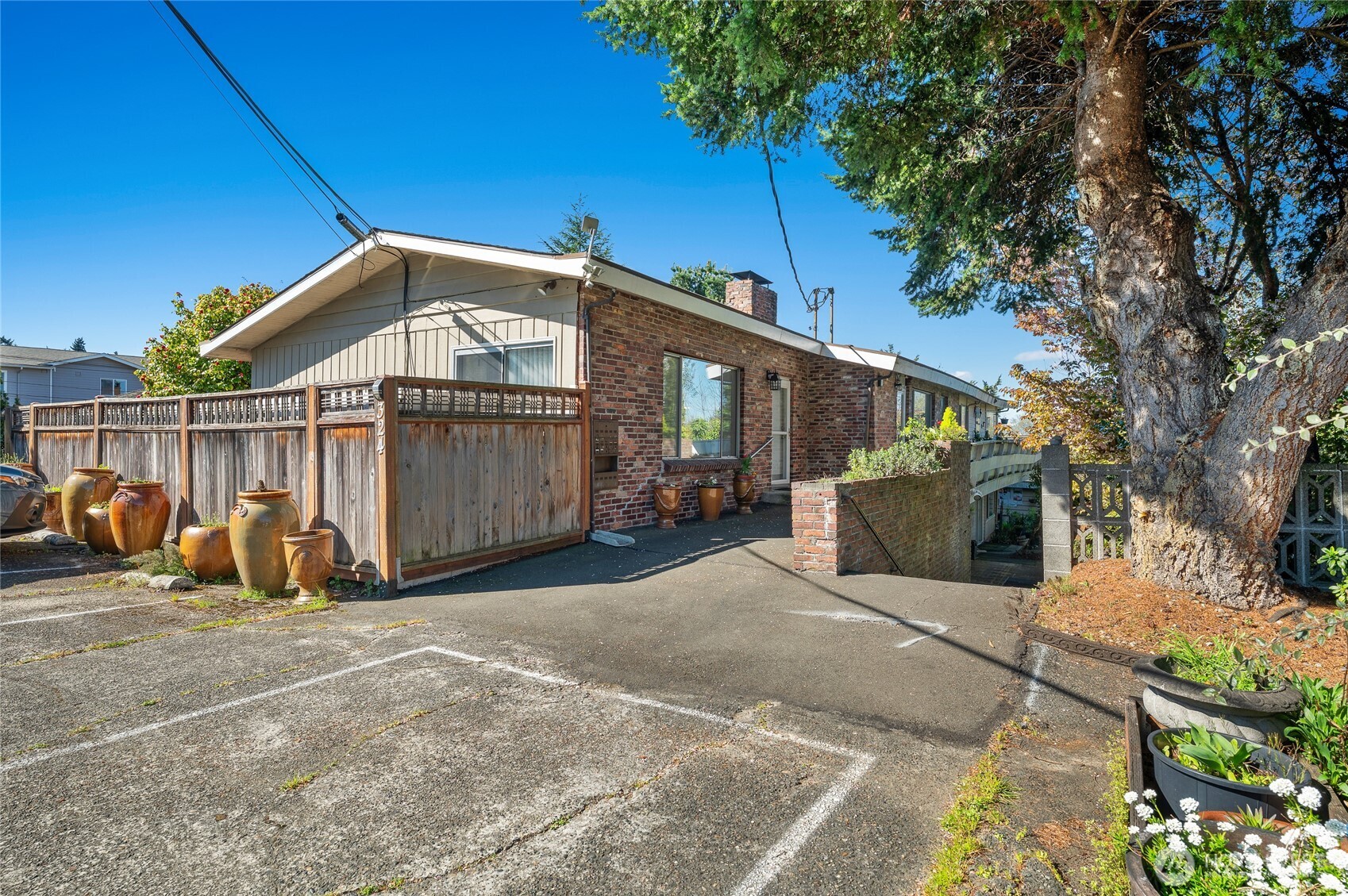 324 3rd Avenue