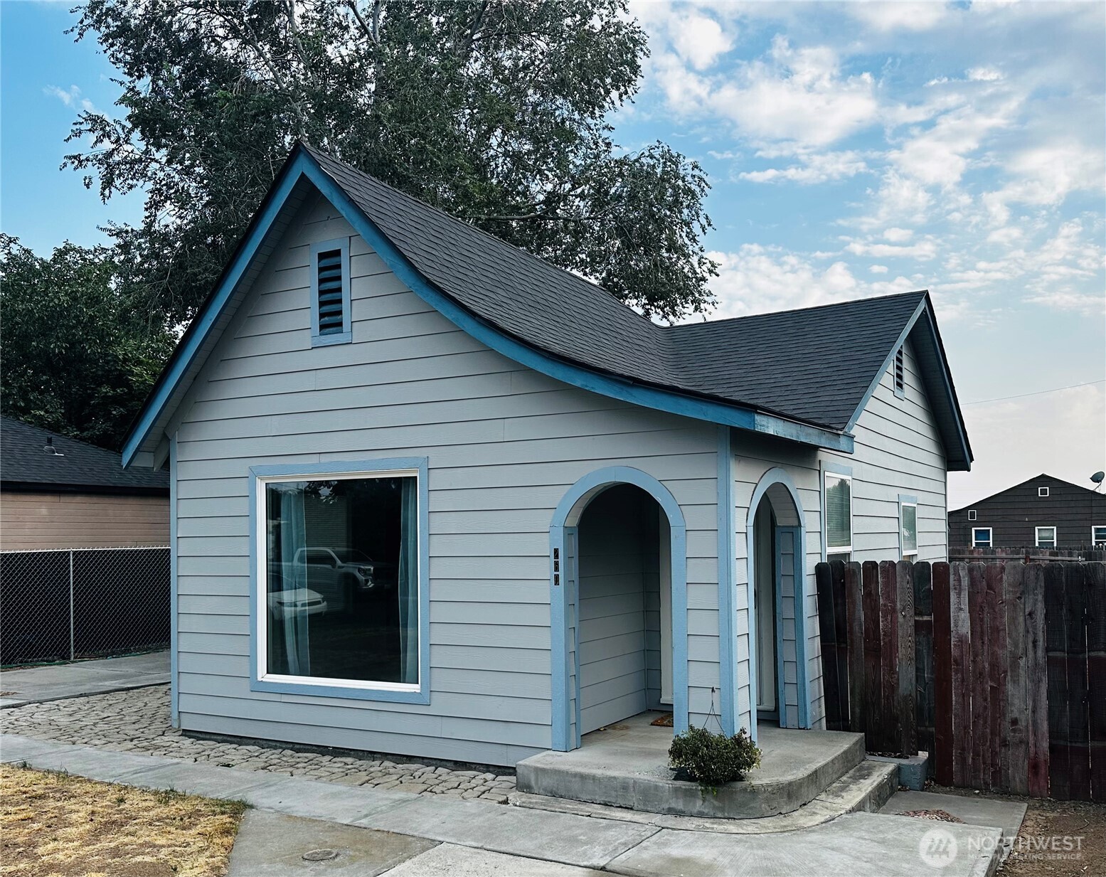 260 6th Avenue