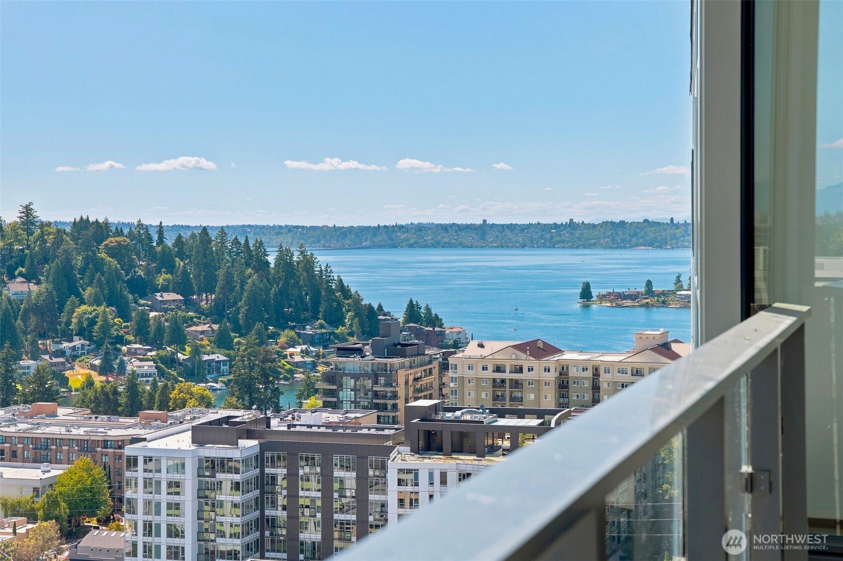 188 Bellevue Way #1906