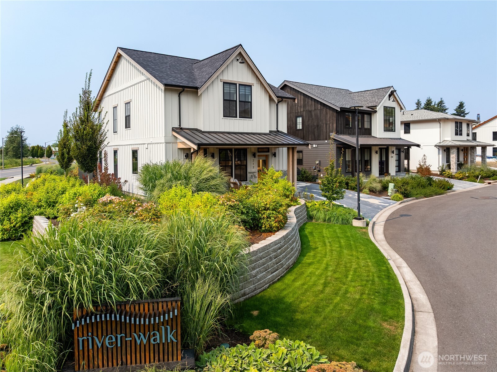 212 Riverwalk Drive
