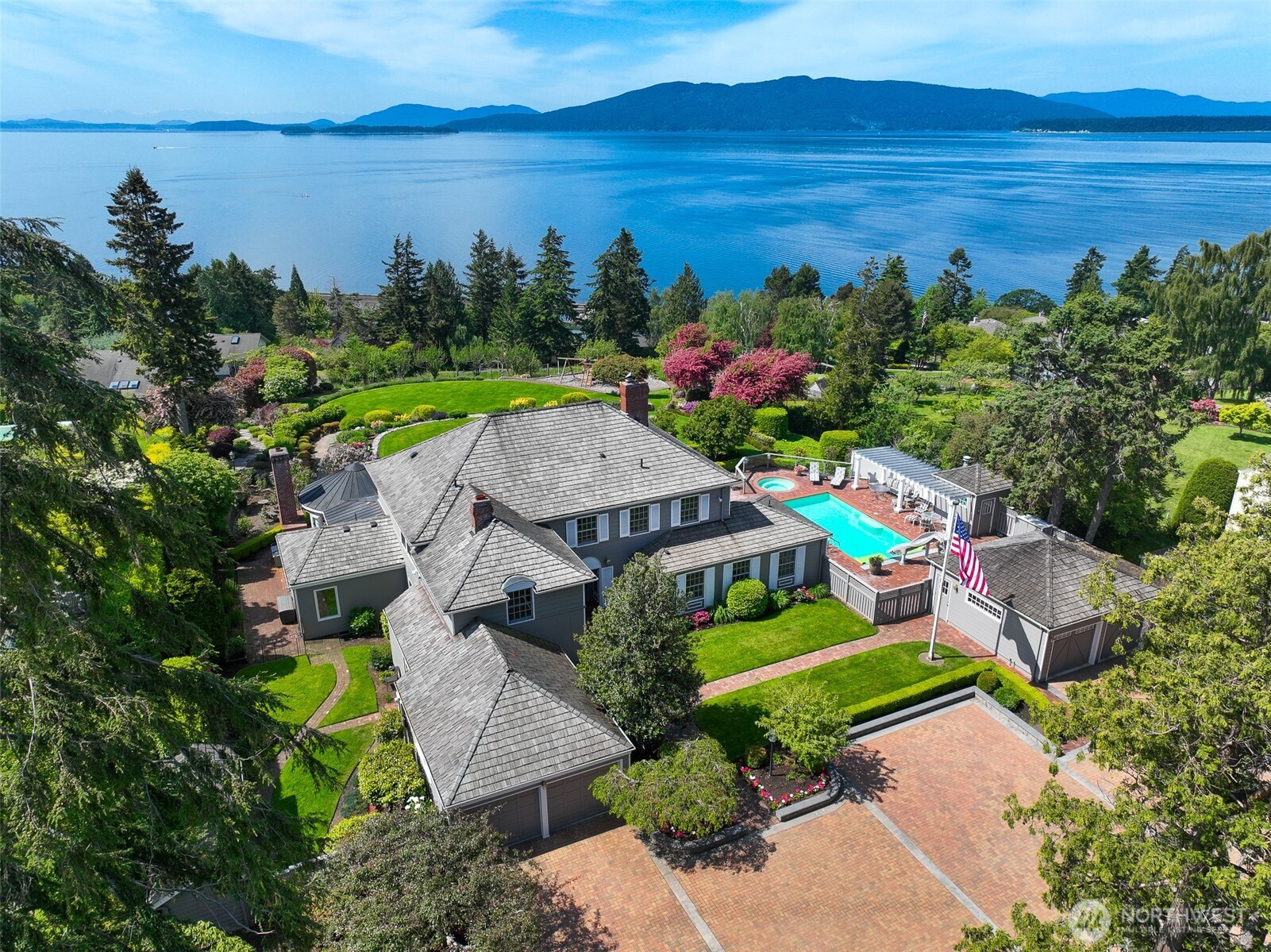 359 Bayside Road