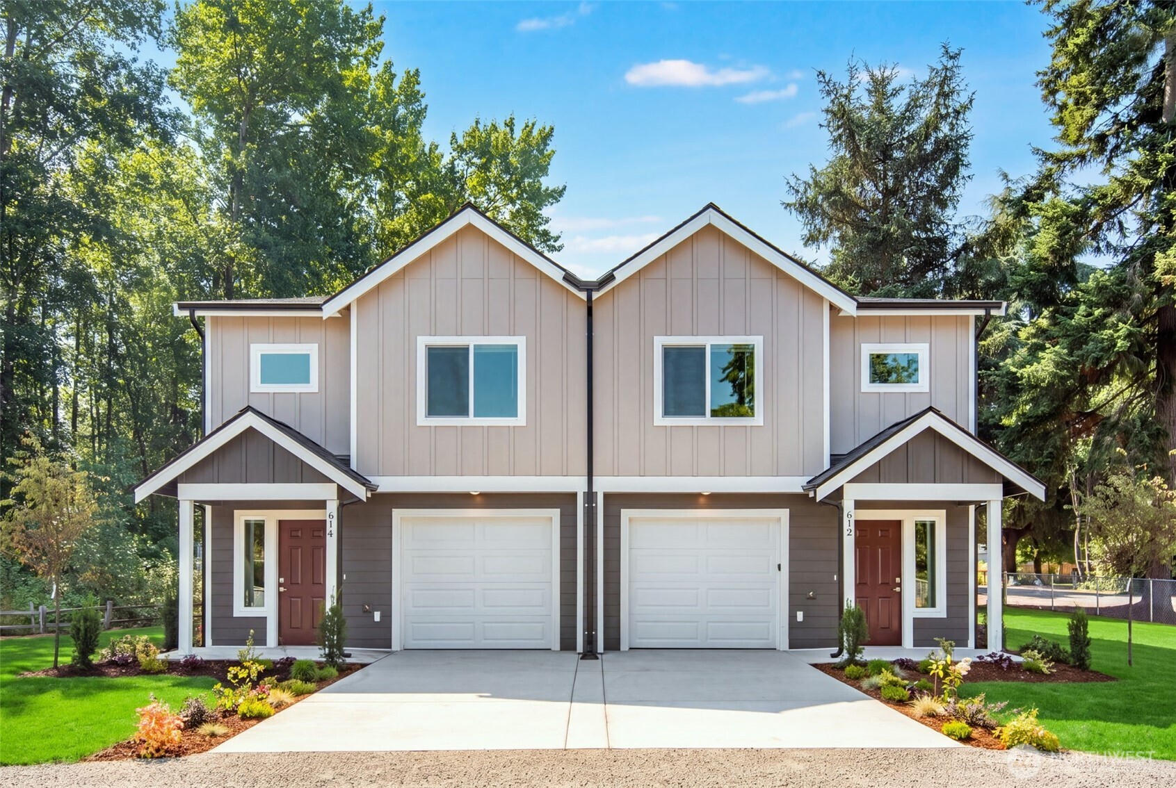612 & 614 122nd Street Ct