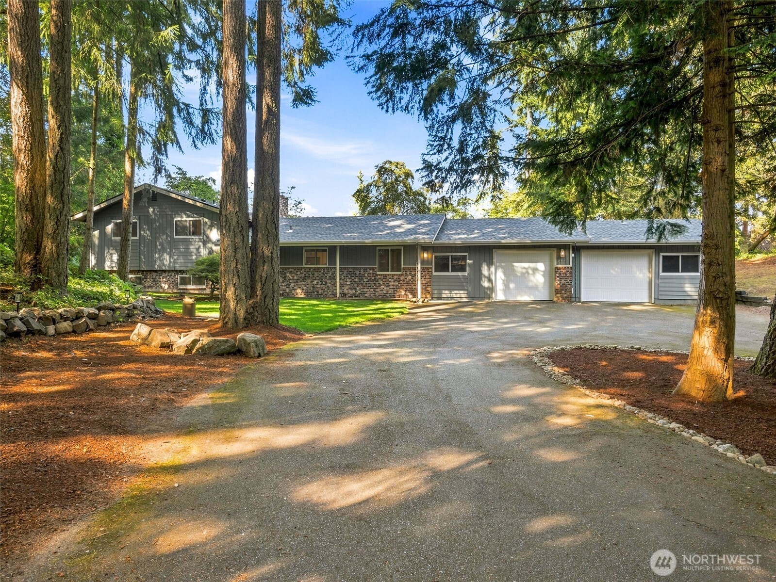 8925 Timber Loop