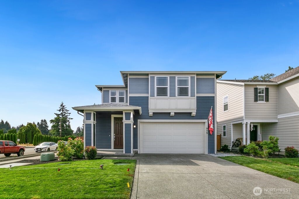 939 Vine Maple Street