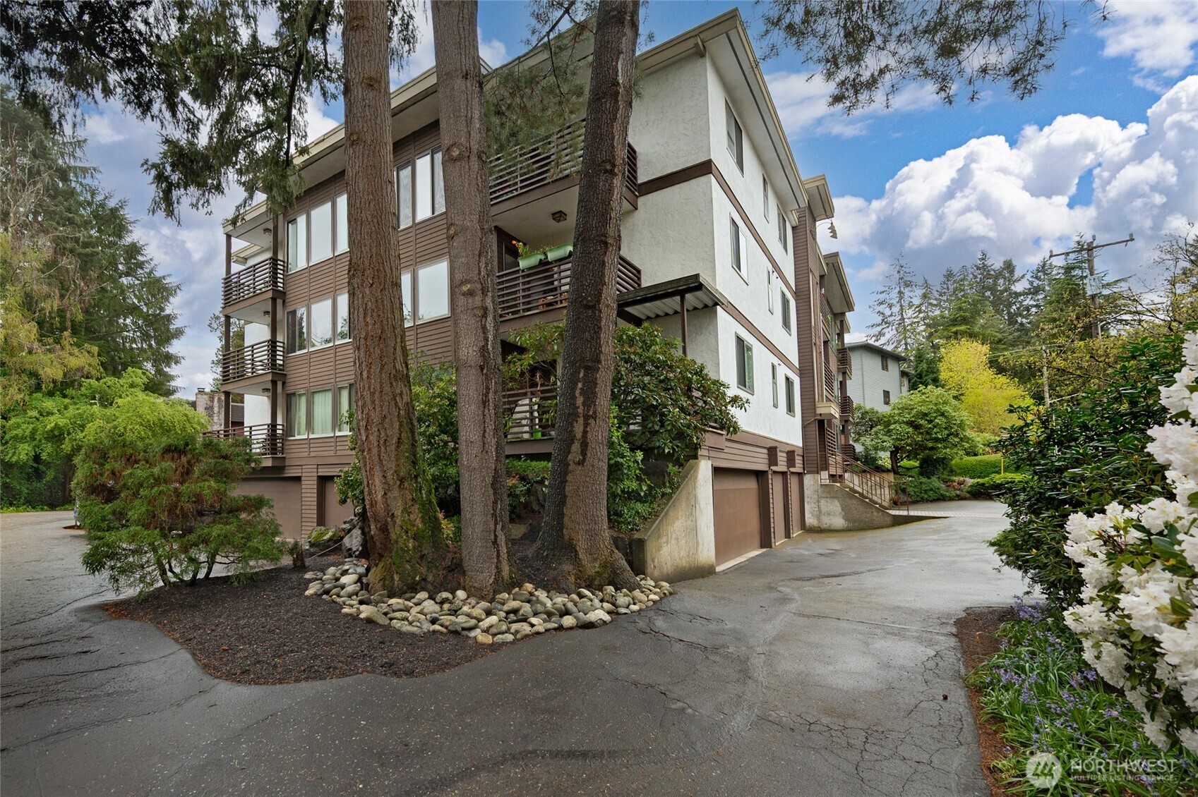 3505 Government Way #202