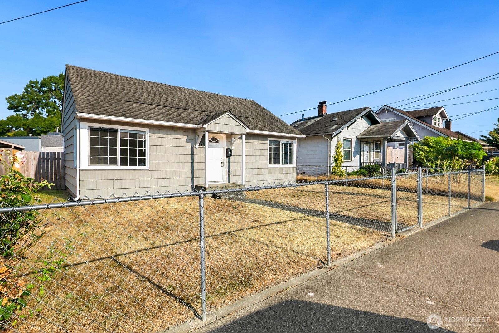 346 Pelly Avenue