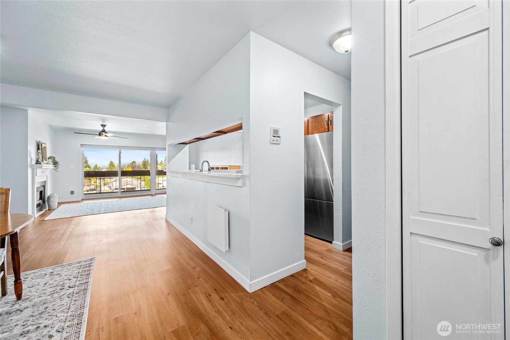 2021 LaVenture Road #404