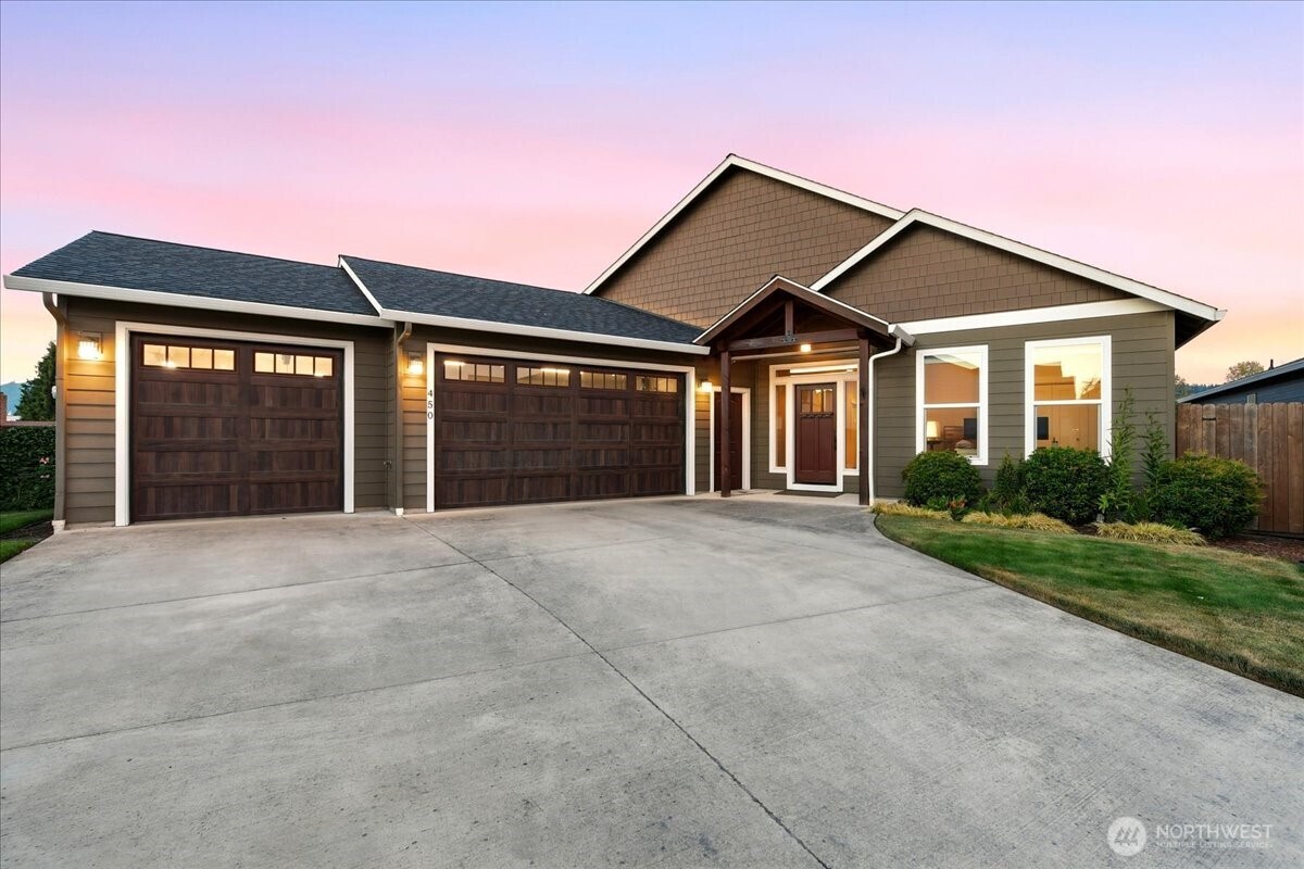 450 Lilac Lane