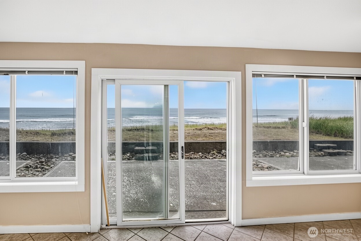 1443 Ocean Shores Boulevard #102