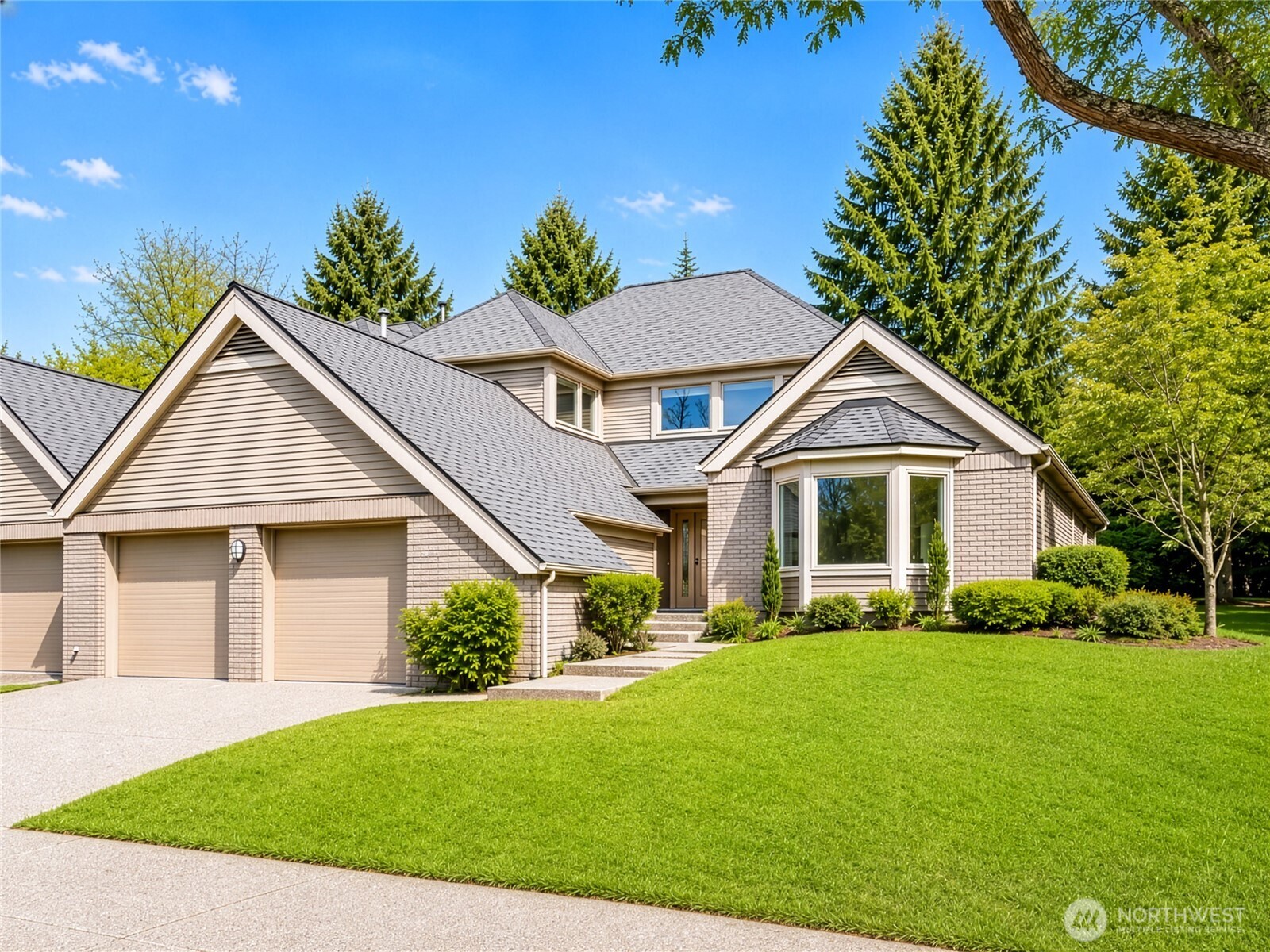 1748 Bellevue Way #1