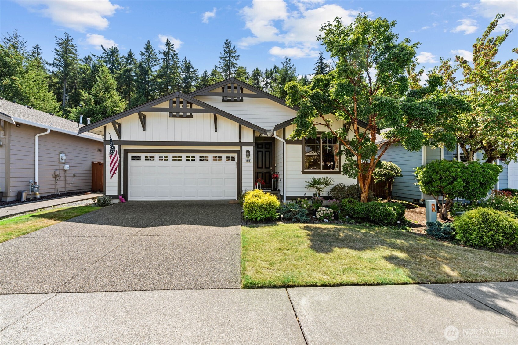 8325 Bainbridge Loop