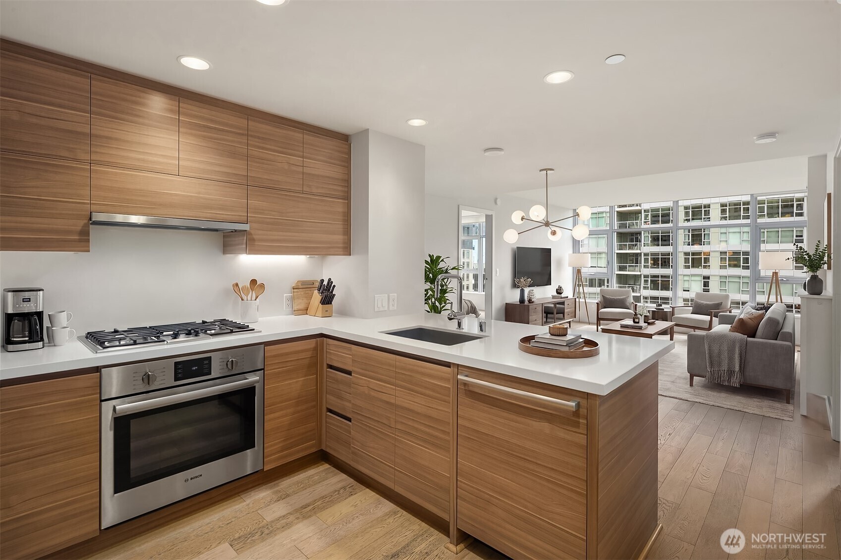 583 Battery Street #2208N