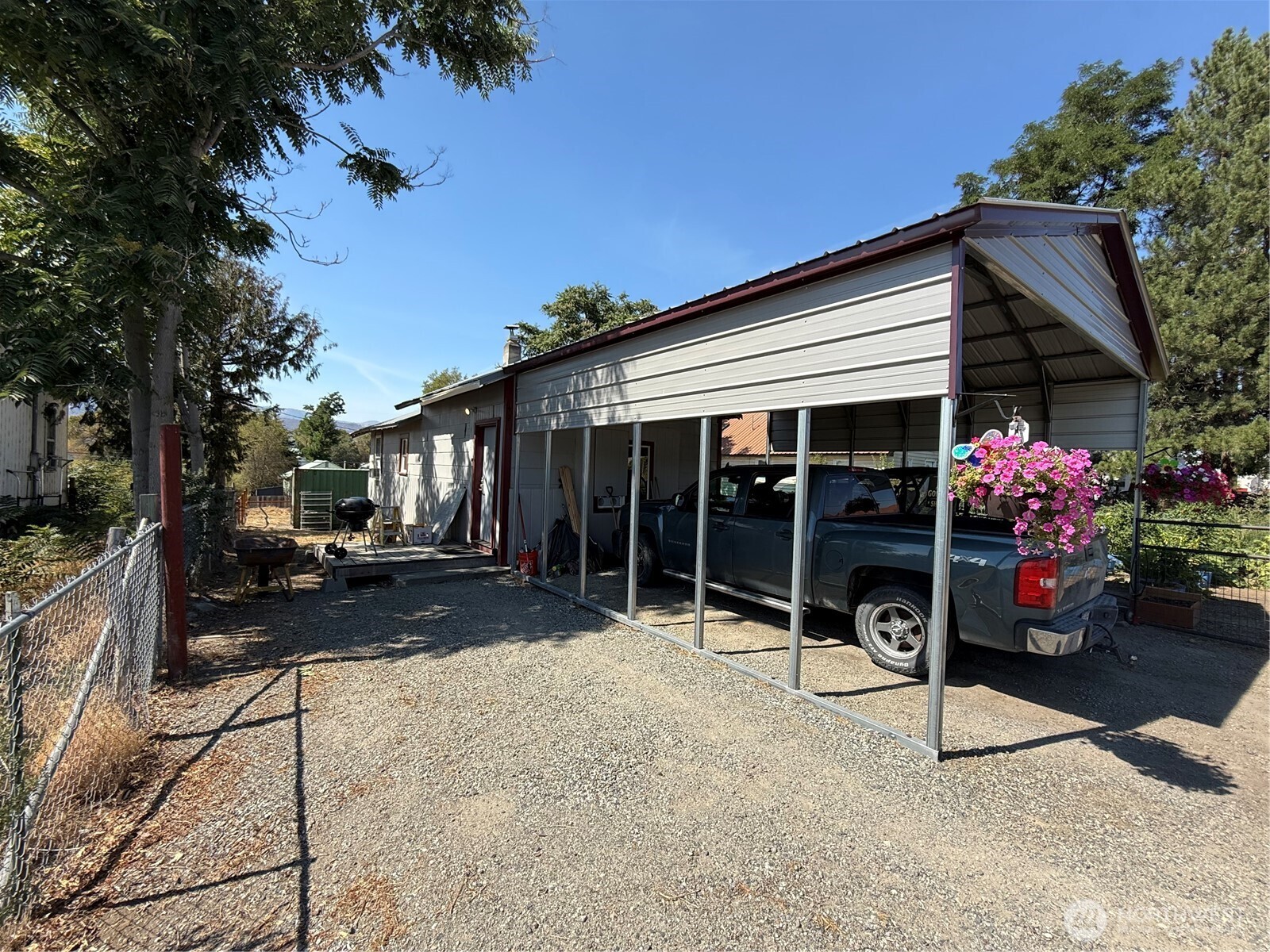 426 Hanford Street