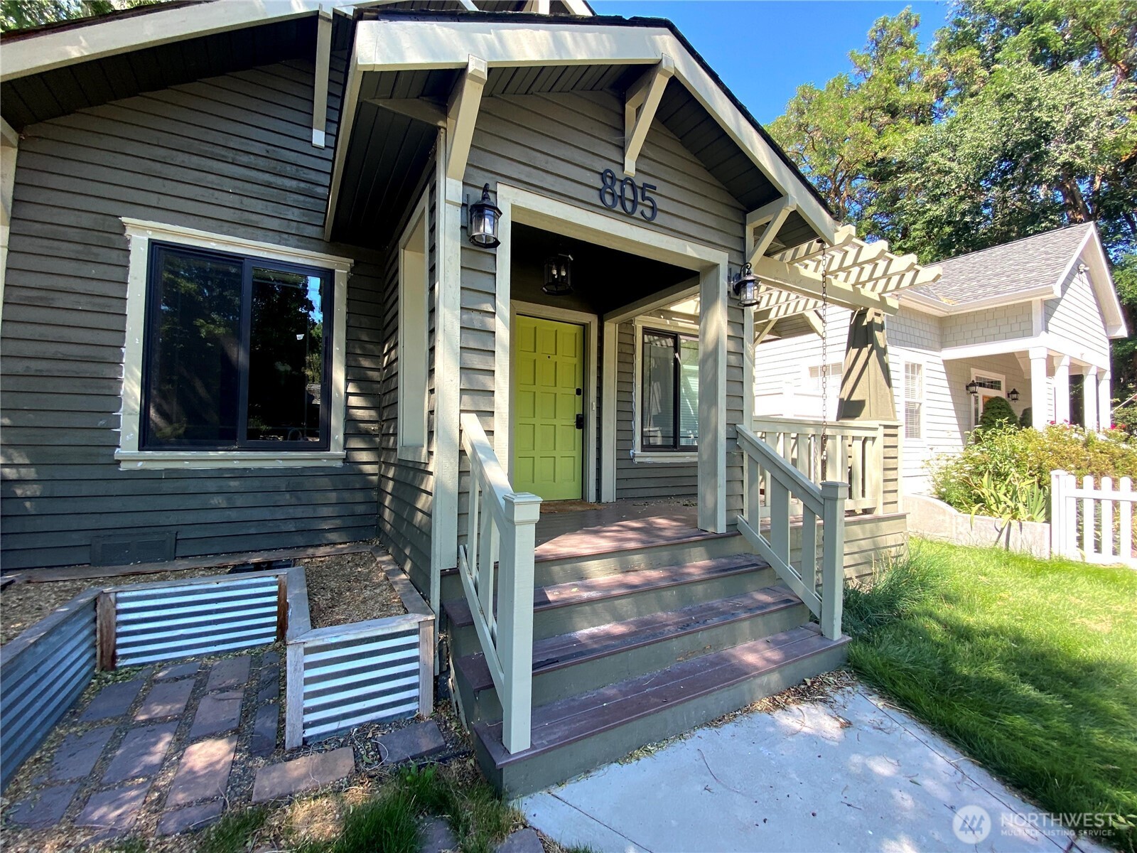 805 4th Ave