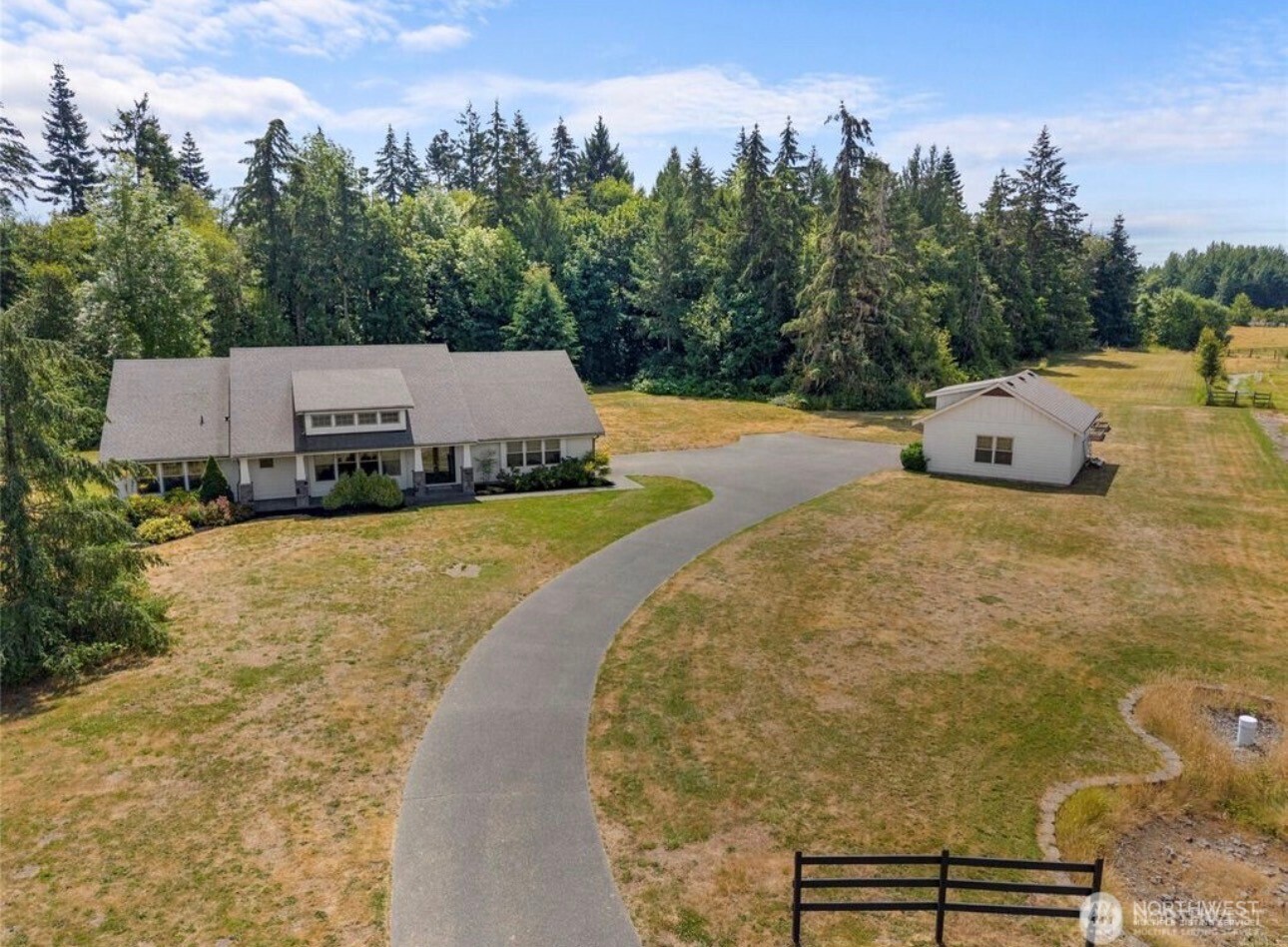 5542 Meadowood Lane
