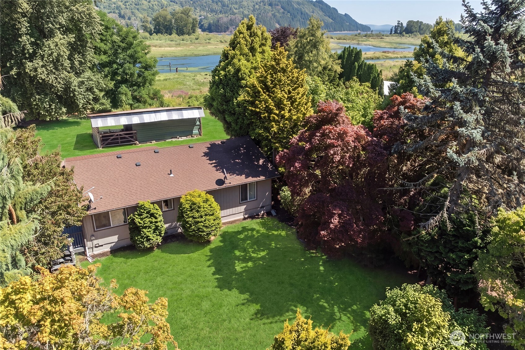 369 Birnie Slough Road