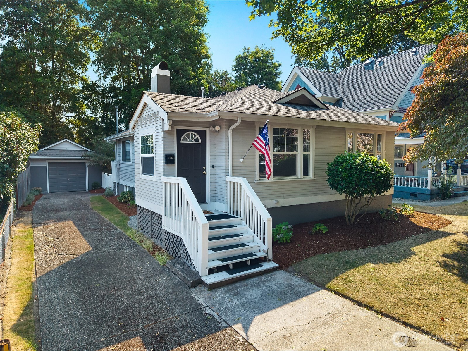 1612 Capitol Way