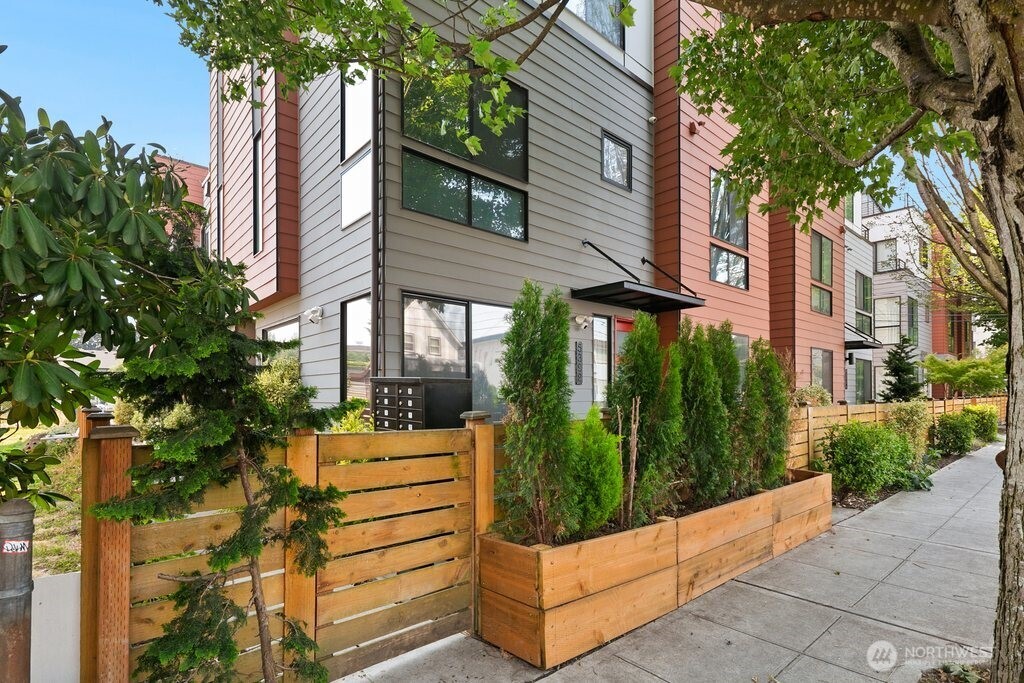 539 Cloverdale Street #D