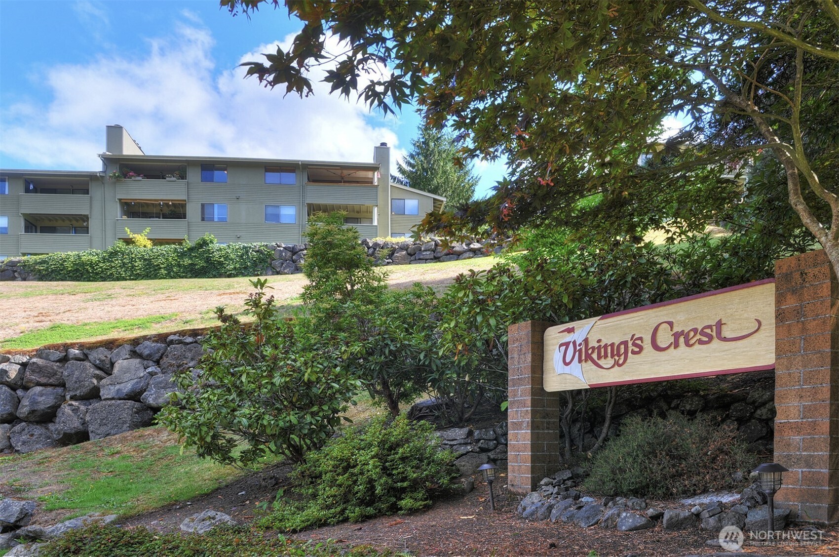 20198 Viking Crest Loop #8-201