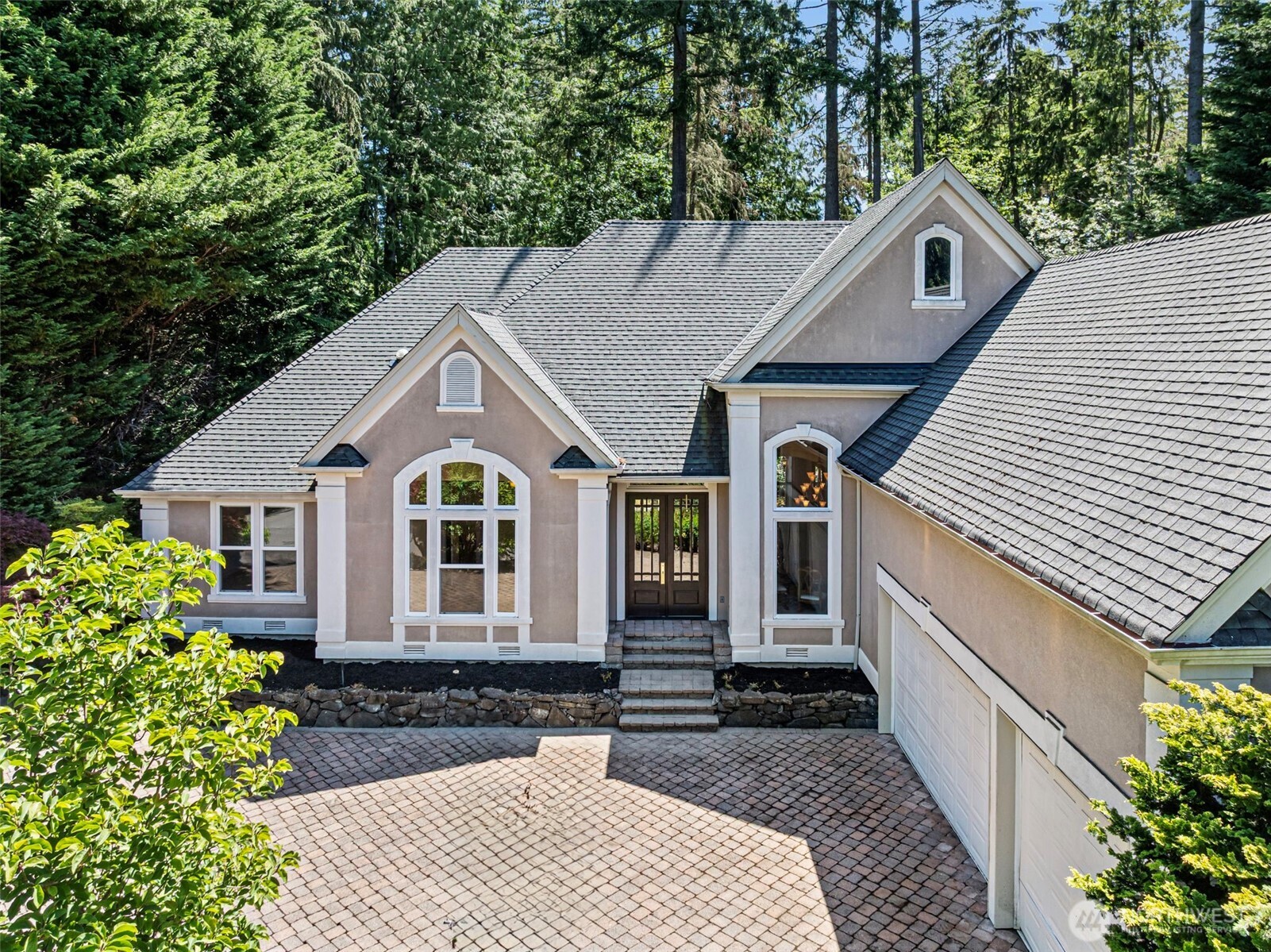 4404 Towhee Drive