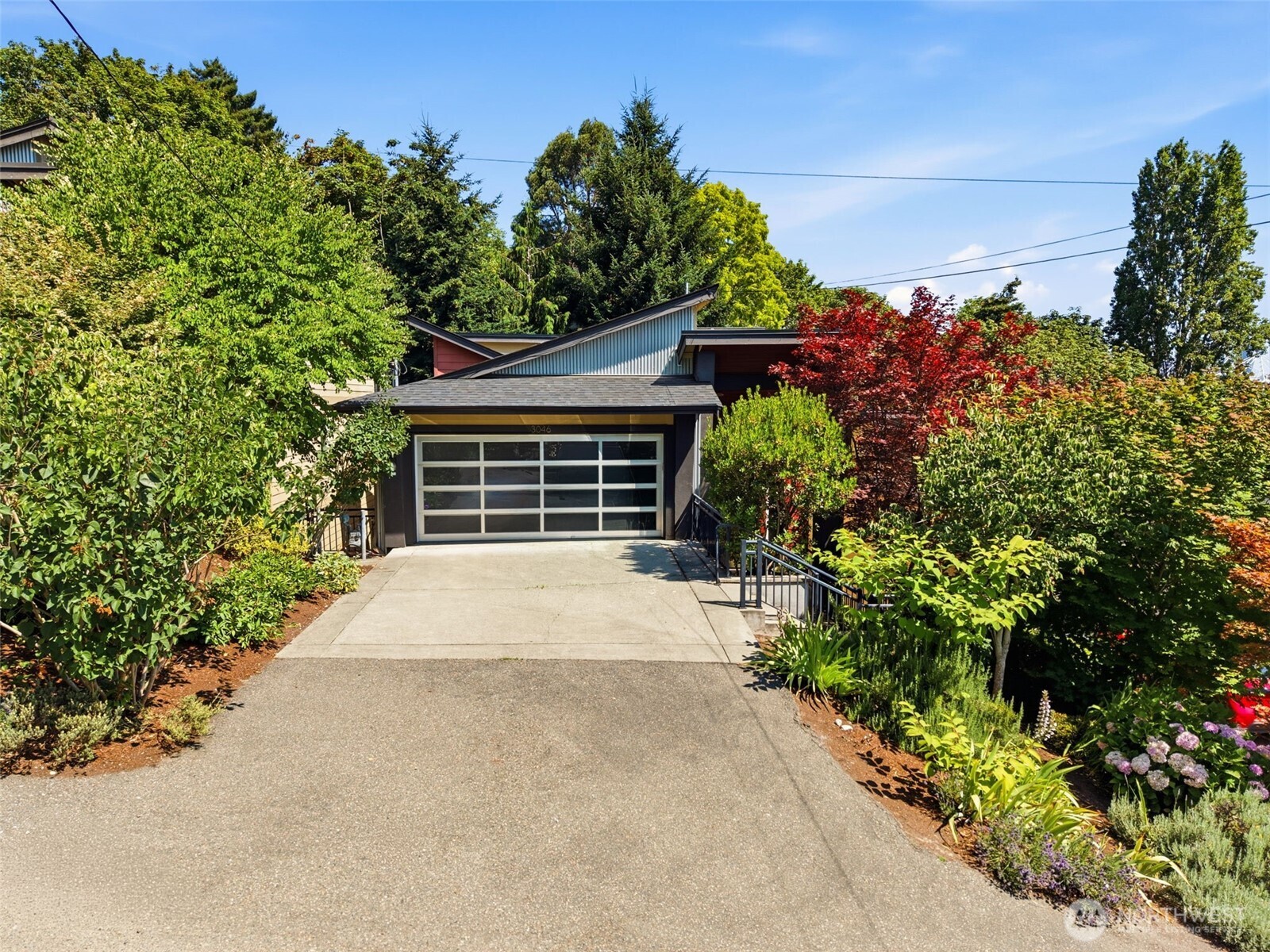 3046 Manning Street