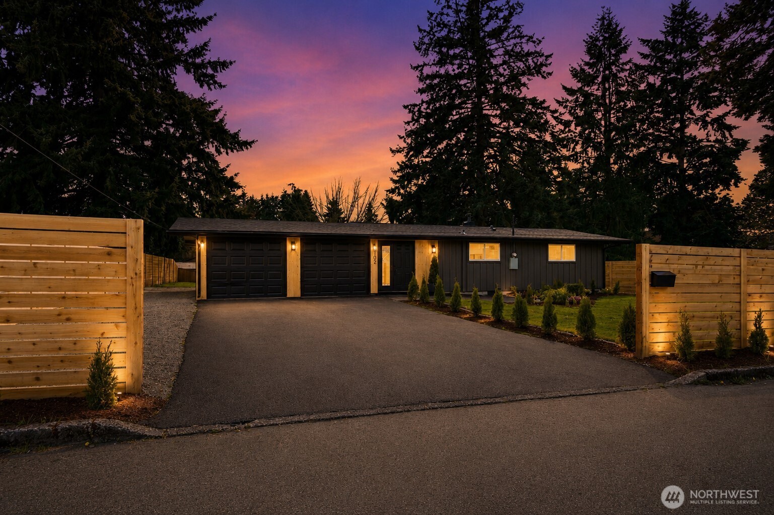 8102 Oakridge Drive