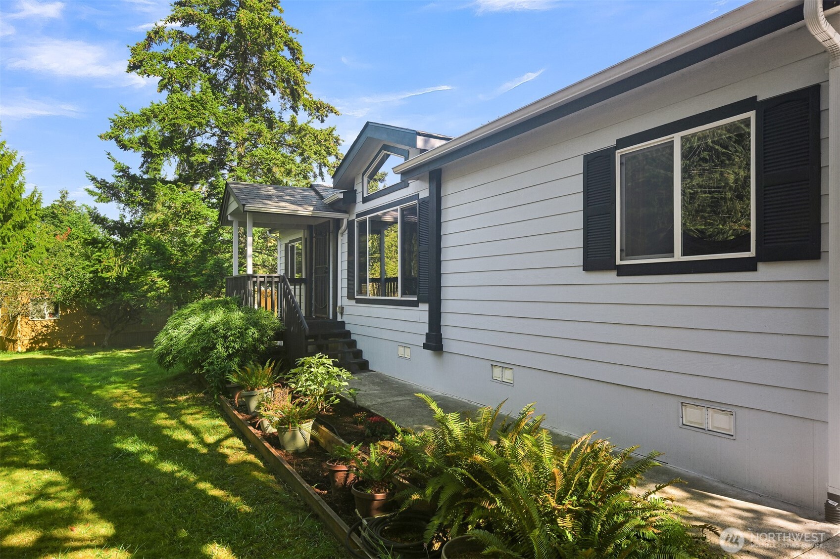 4000 Flynn Street #28
