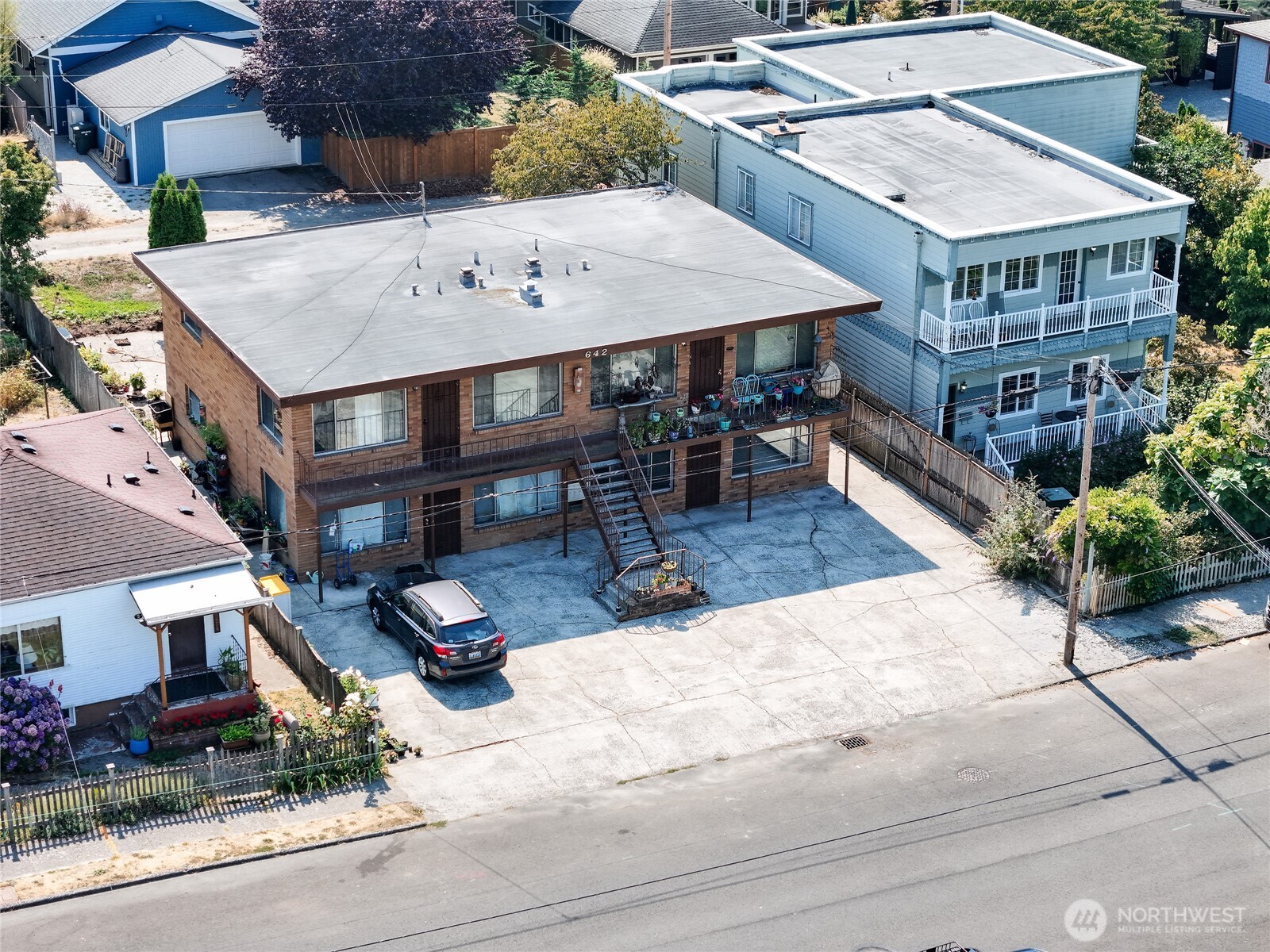 642 Maple Street